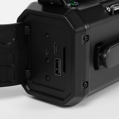 Nødradio - 10 000 mAh powerbank, lampe og sveivgenerator